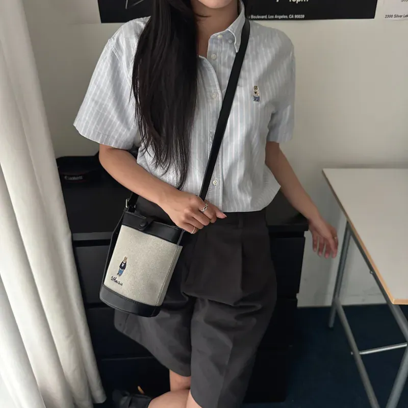 Túi bucket nữ vải canvas – WHOAU Steve Bear màu đen - Ảnh chi tiết 8