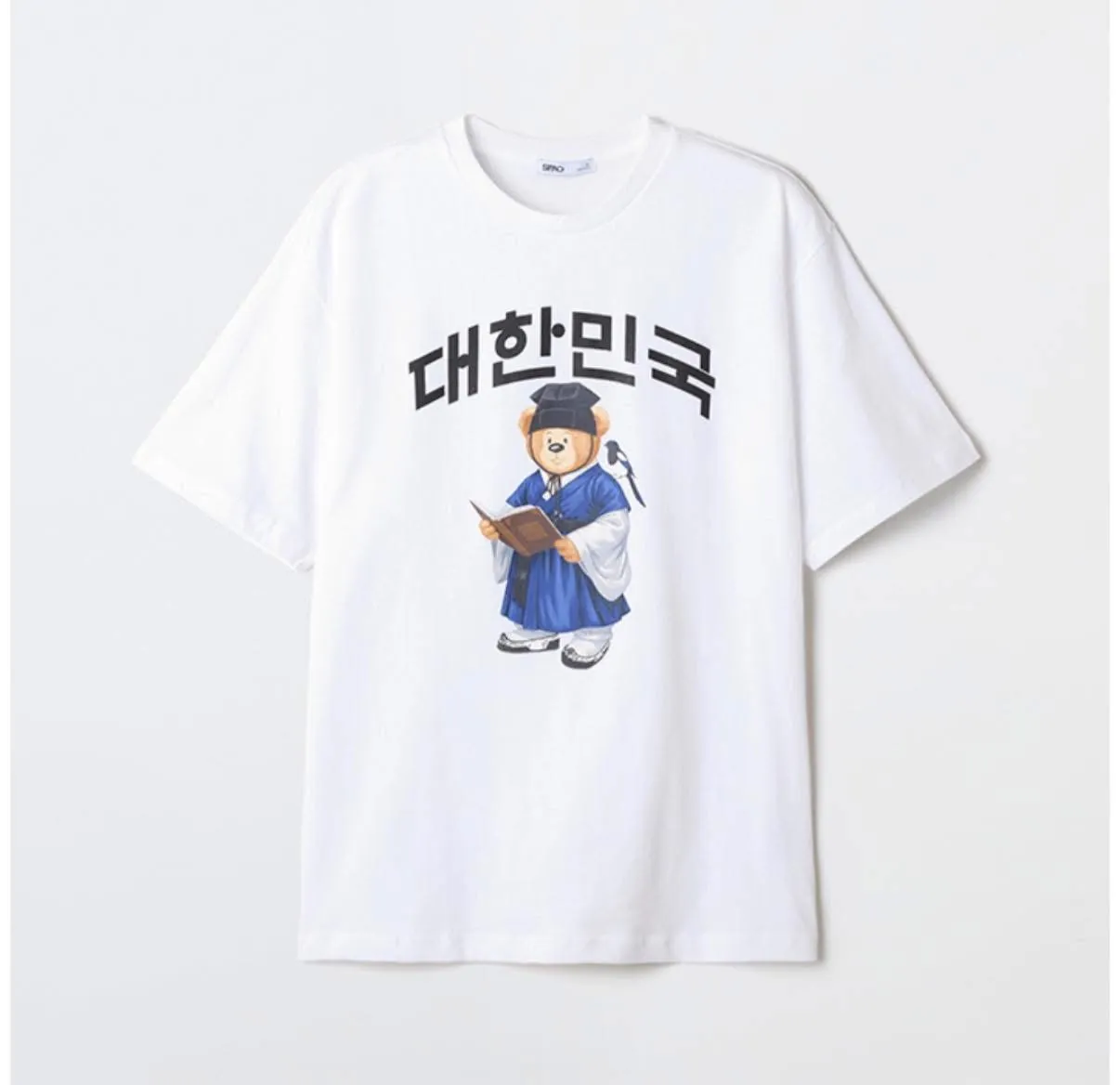 Áo Phông Nữ Spao Hoạ Tiết Gấu Màu Trắng - Ảnh chi tiết 1