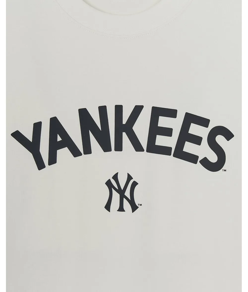 Áo Thun MLB New York Yankees Lettering Logo Point Semi-Overfit Short-Sleeved Màu Trắng - Ảnh chi tiết 7