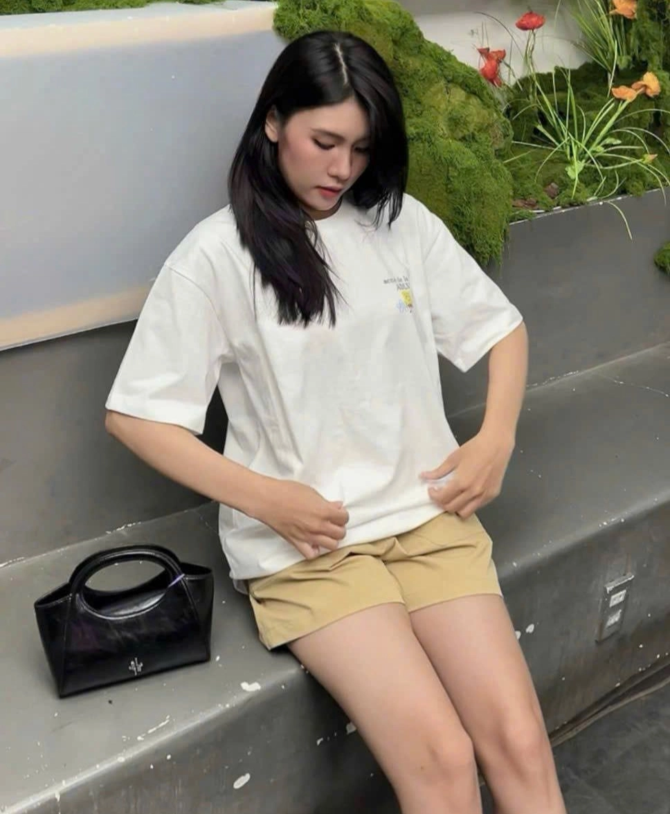 Áo Thun Unisex ADLV Acmé de la vie Seri Bọt Biển Spongebob Màu Trắng