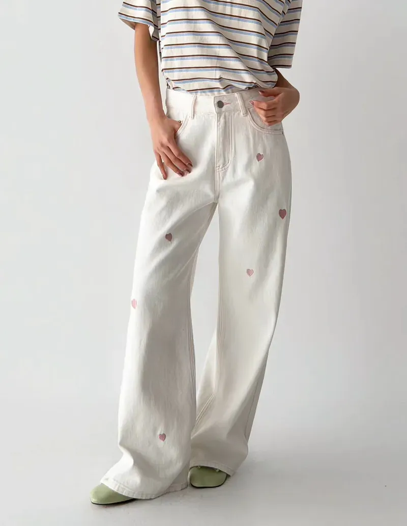 Quần Jeans Nữ Marie-Marie Thêu Hình Trái Tim - Dáng Golden Slim - Ảnh chi tiết 1