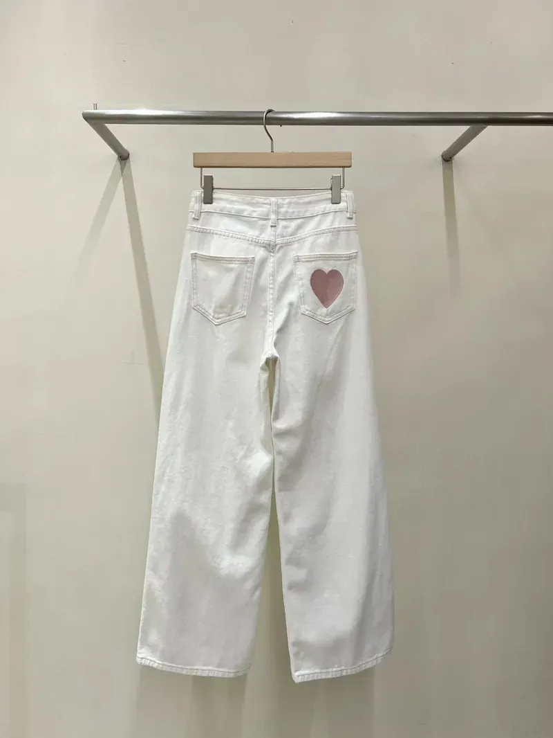Quần Jeans Nữ Marie-Marie Thêu Hình Trái Tim - Dáng Golden Slim - Ảnh chi tiết 5