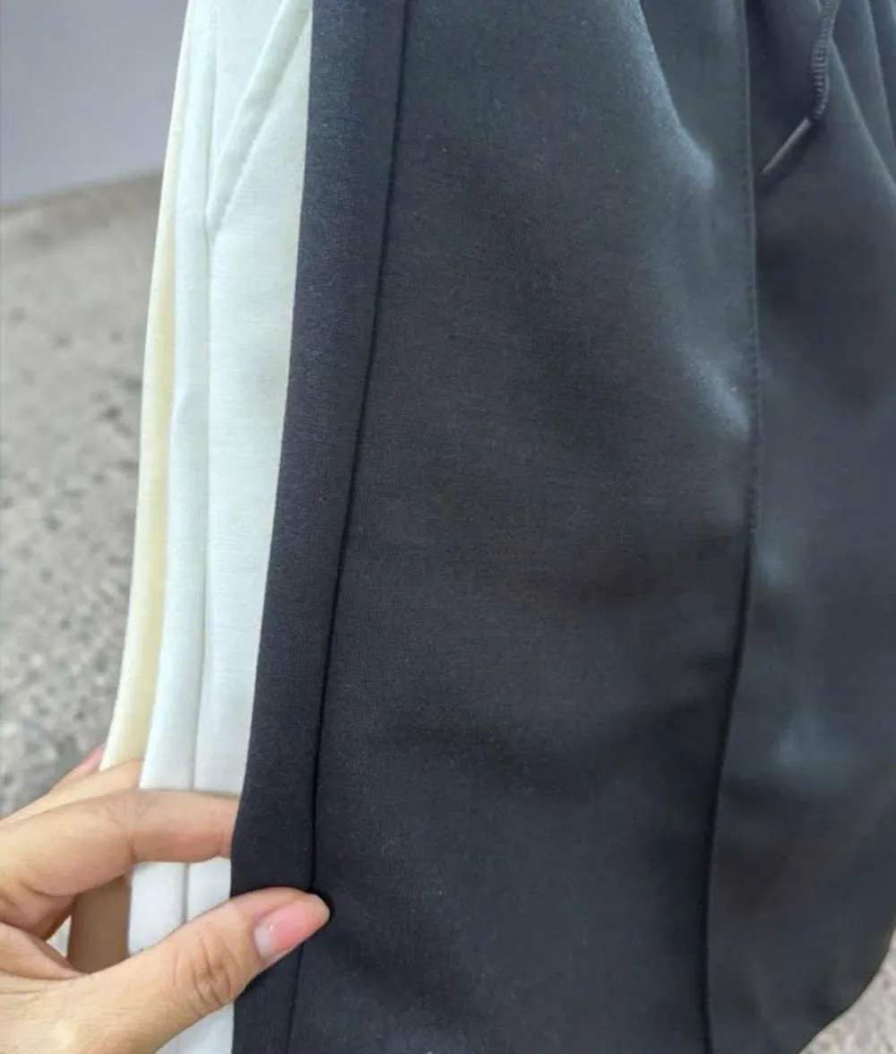 Quần Short Unisex Co Giãn Chất 2 Da Dày Dặn Mềm Mịn Phong Cách Hàn Quốc Màu Đen - Ảnh chi tiết 4